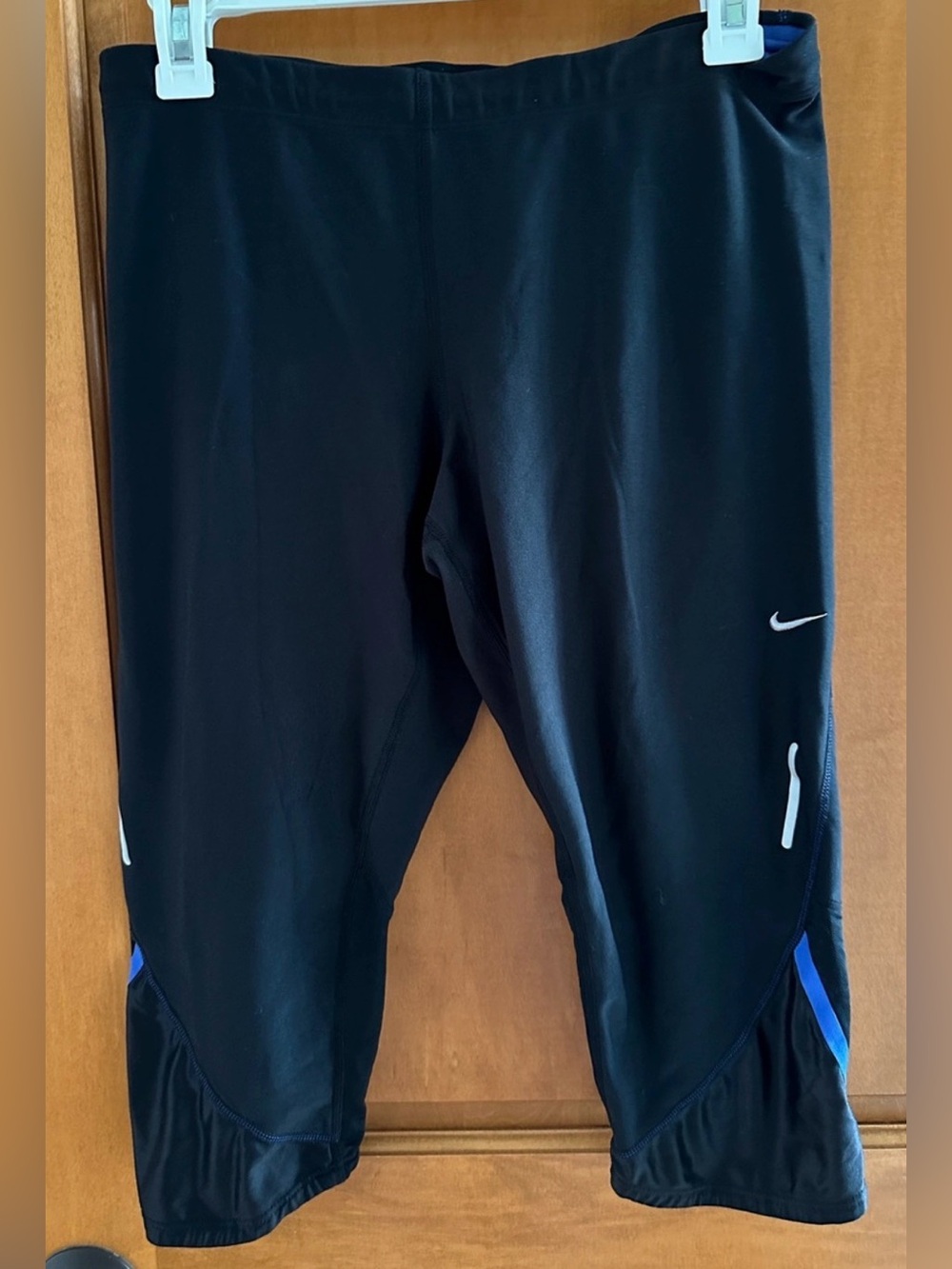Nike Dri-FIT Black Cropped Running Leggings Blue Trim Zip Pocket Women's Size L
